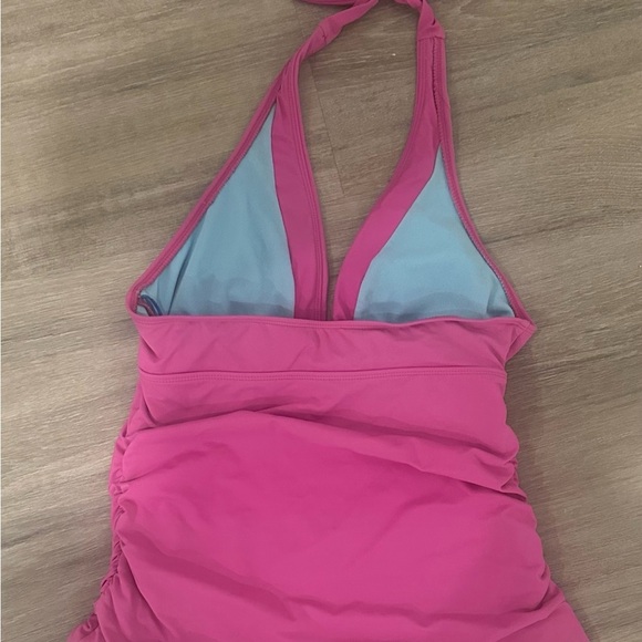 Athleta Pink tankini top - Picture 2 of 3